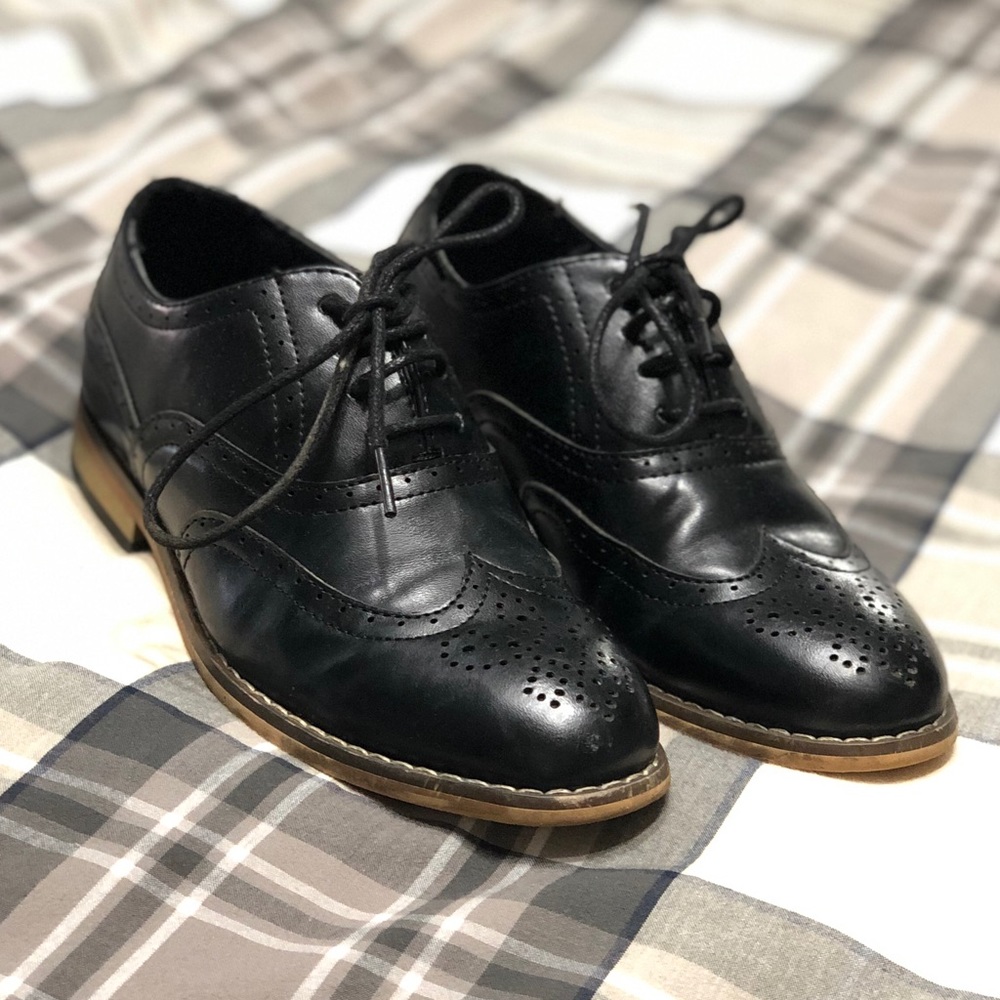 Boys Stacy Adams Dress shoe winged tips